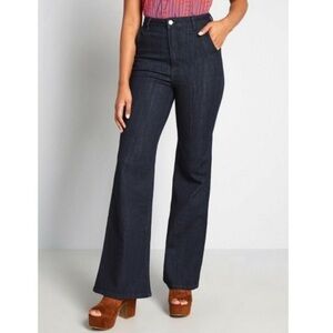 Modcloth The Grier '70s High Rise Wide Flared Leg Jeans Dark Washed Denim 28